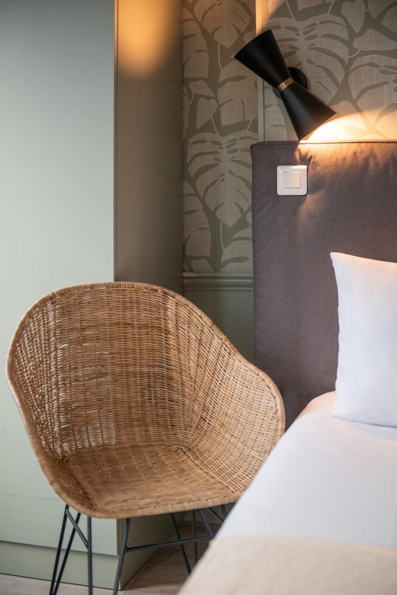 Hotel Avama Prony Παρίσι Δωμάτιο φωτογραφία